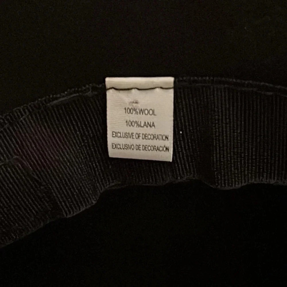 Women’s Black Felted Wool Fedora Hat - Picture 5 of 6